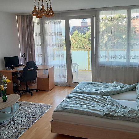 Serviced Apartment With Sunny Balcony Viena Exterior foto