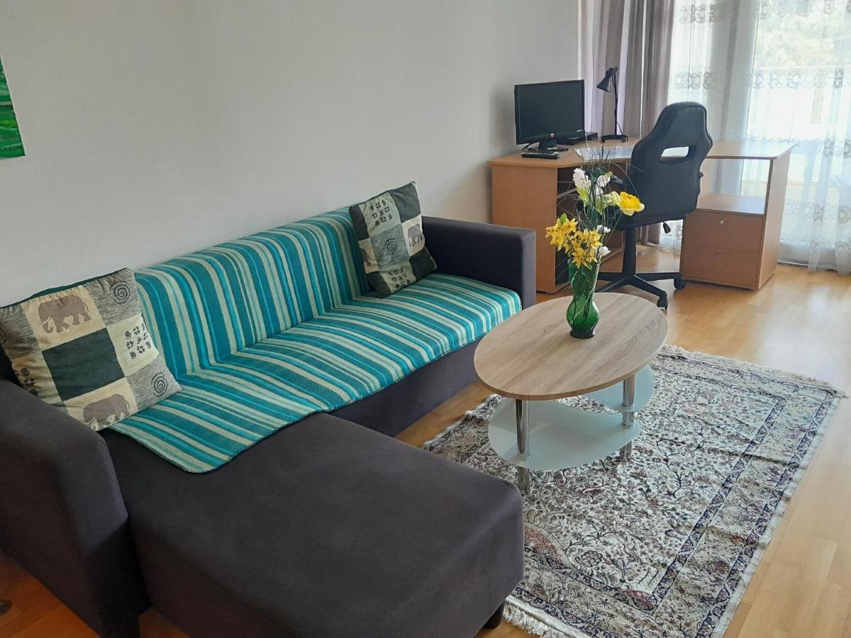 Serviced Apartment With Sunny Balcony Viena Exterior foto